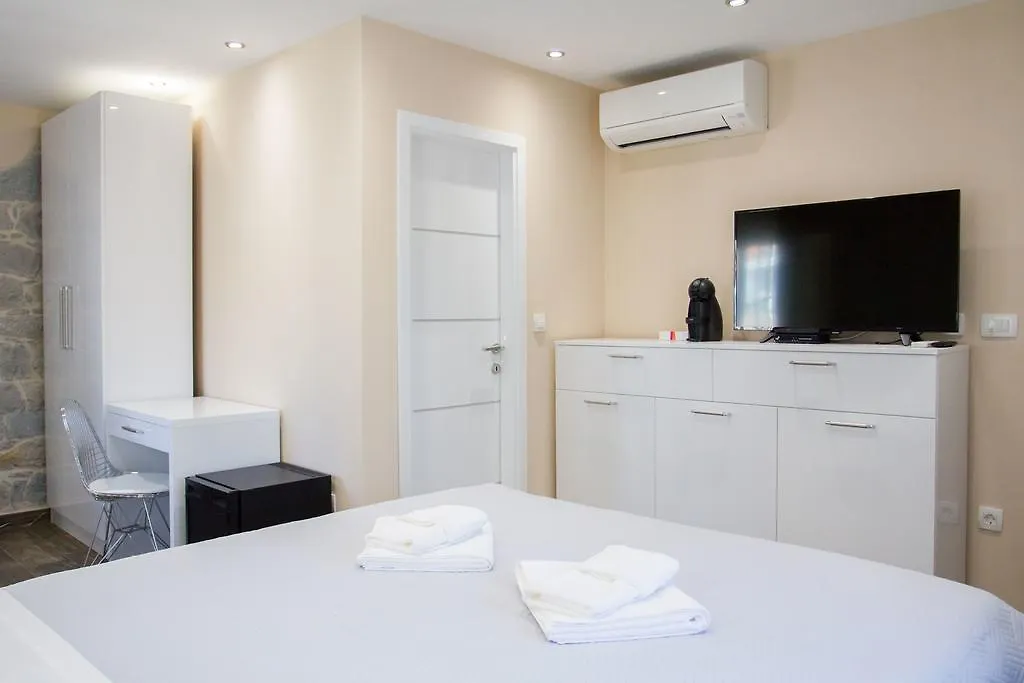 Elegant Residence Rooms&Apartments Split